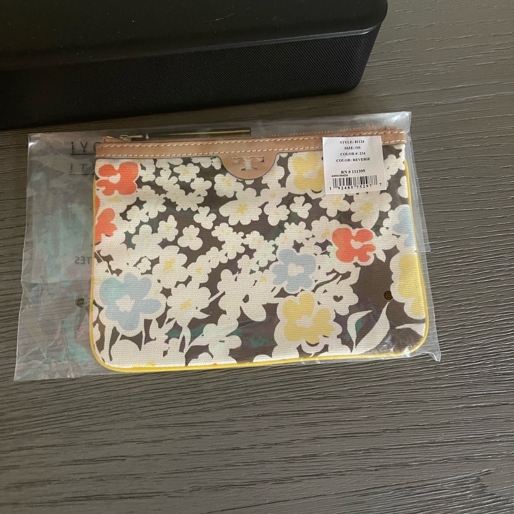 Tory Burch Pouch